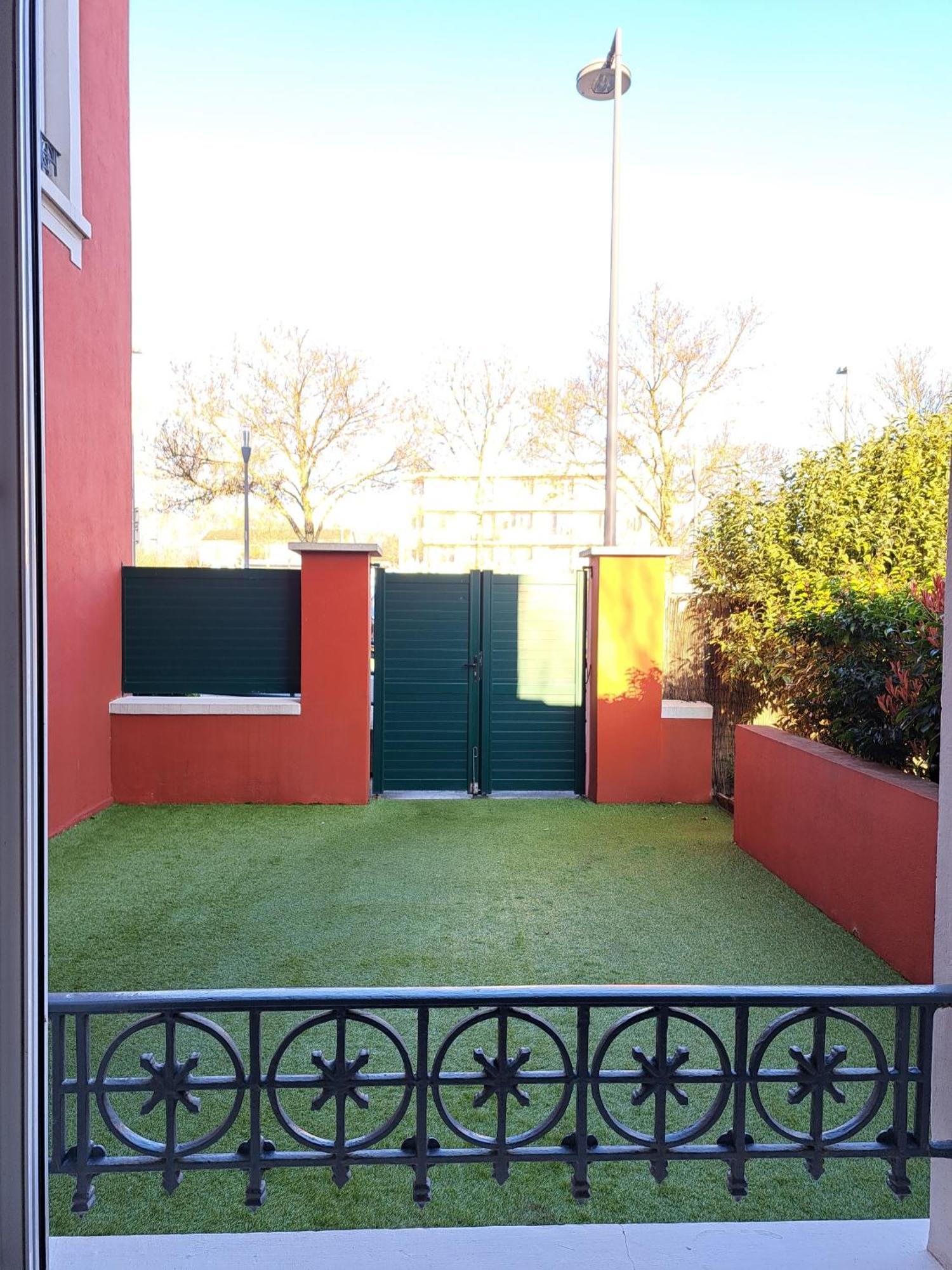 Studio Cosy Entierement Renove A Deux Pas De Lyon Fontaines-sur-Saone Exterior foto